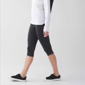 Lululemon In The Flow Crop leggings